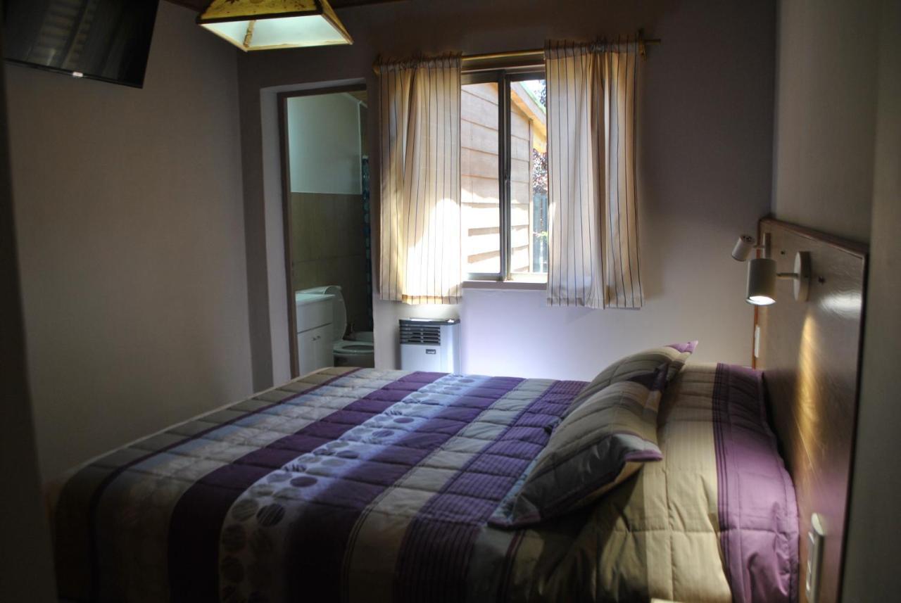 Hostel El Reencuentro Хунин-де-лос-Андес Экстерьер фото