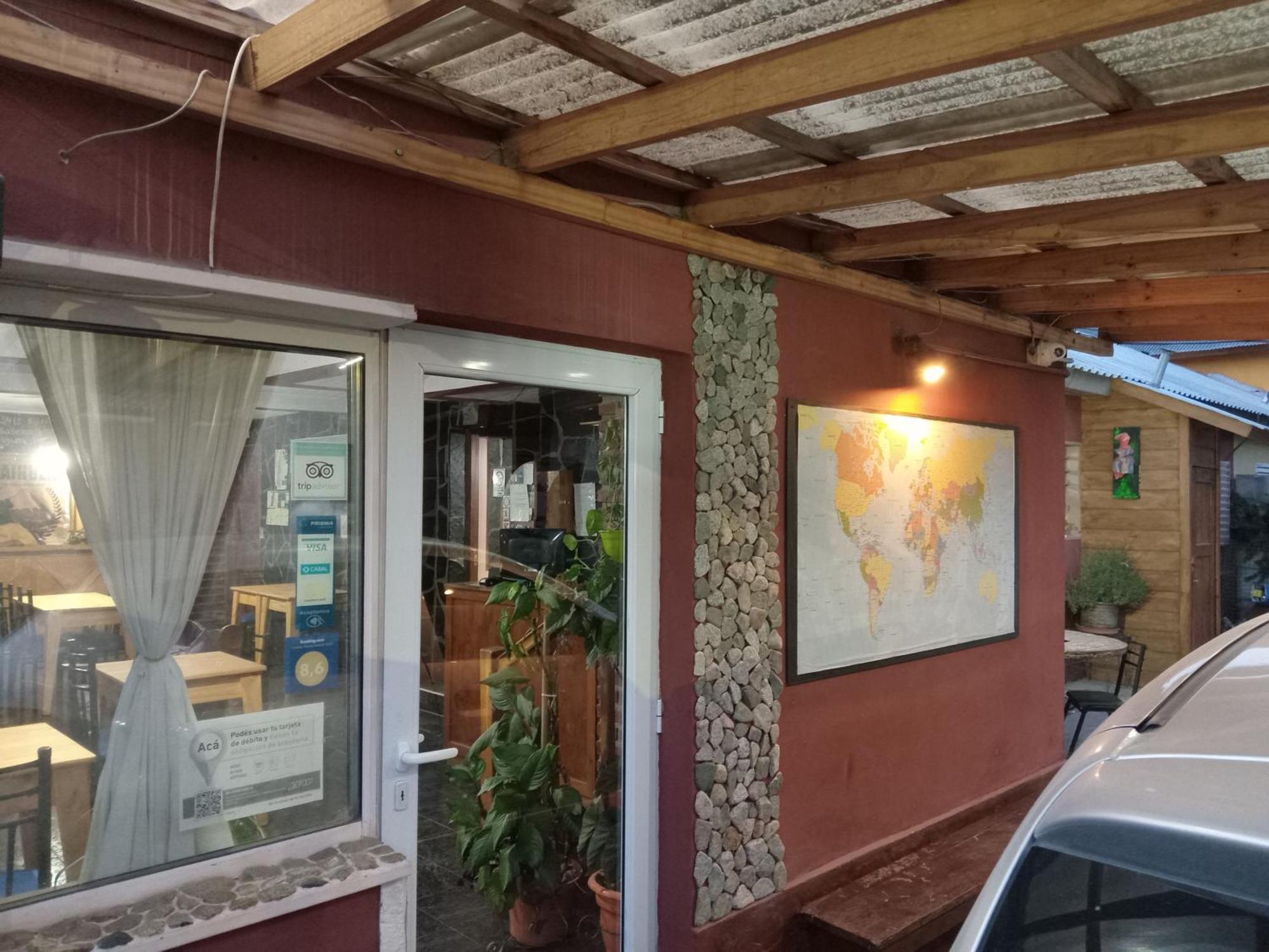Hostel El Reencuentro Хунин-де-лос-Андес Экстерьер фото