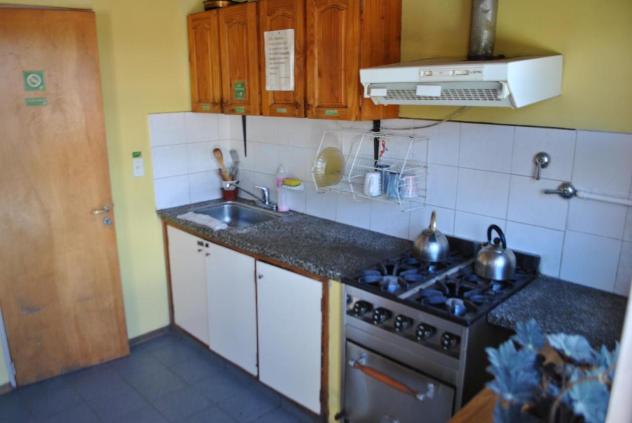Hostel El Reencuentro Хунин-де-лос-Андес Экстерьер фото
