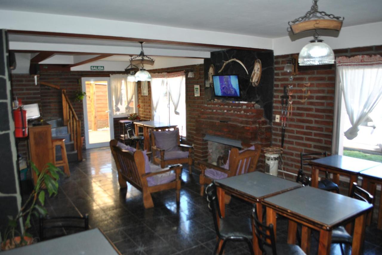 Hostel El Reencuentro Хунин-де-лос-Андес Экстерьер фото