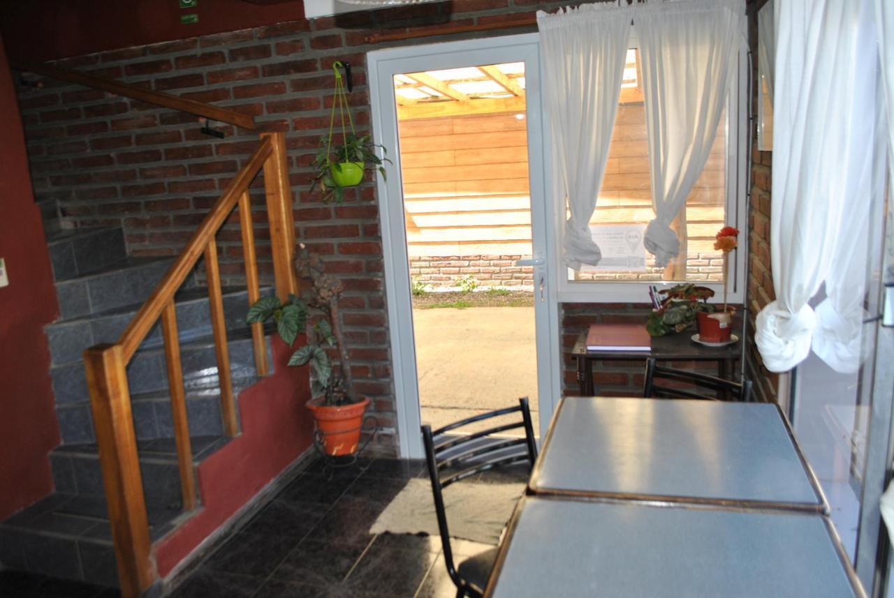 Hostel El Reencuentro Хунин-де-лос-Андес Экстерьер фото