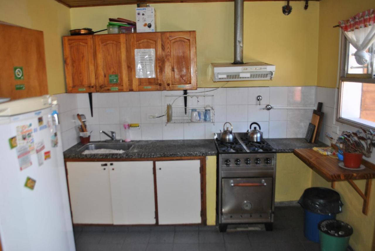 Hostel El Reencuentro Хунин-де-лос-Андес Экстерьер фото